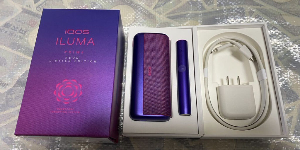 The IQOS ILUMA Neon Purple Limited Edition