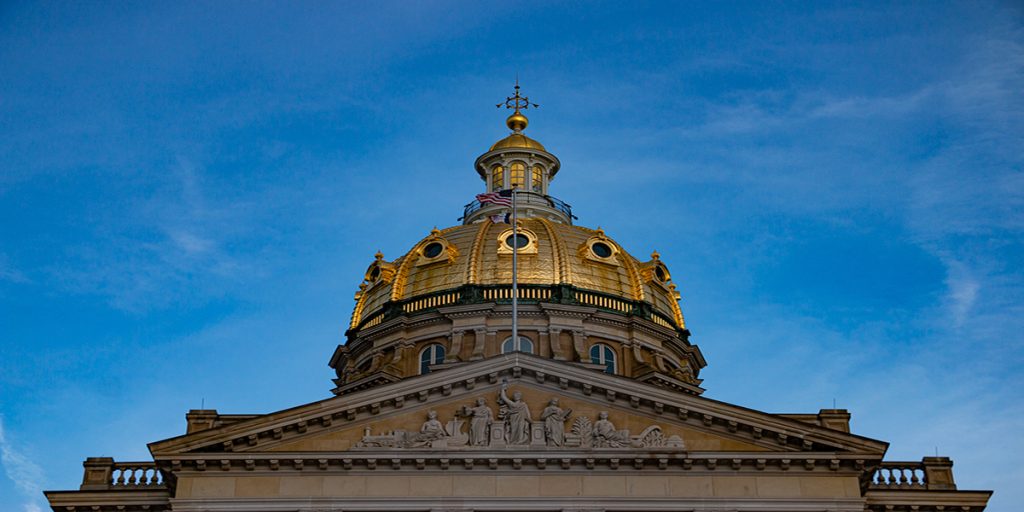 Iowa Tightens E-Cigarette Regulations with House File 2677