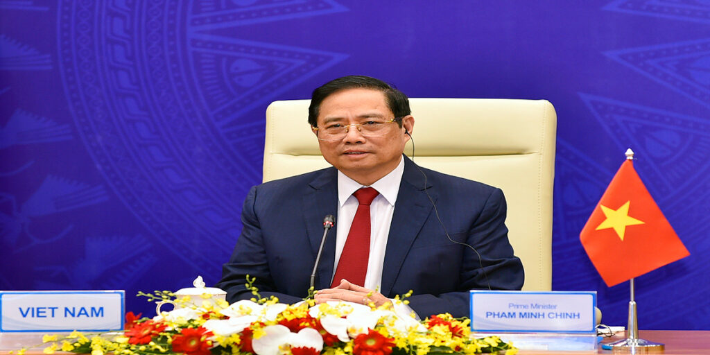 Vietnam PM Acts on E-Cigarettes and HNB