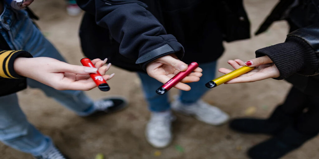 Spain's Major Crackdown on Illegal E-Cigarettes in Seville