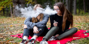 Poland's E-Cigarette Excise Tax Delayed as New Tobacco Tax Takes Effect in 2025